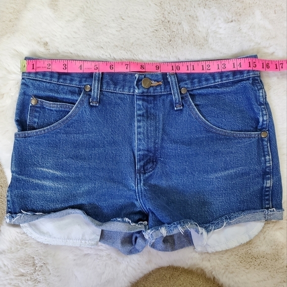 wrangler Vintage Blue Cut Off Jean Shorts 30" Waist - Picture 7 of 9